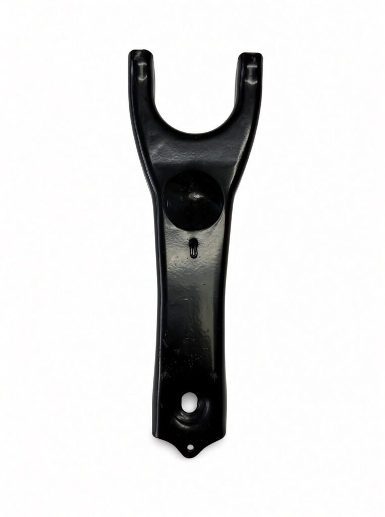 Isuzu NKR debriyaj çatalı TP147 – Clutch fork
